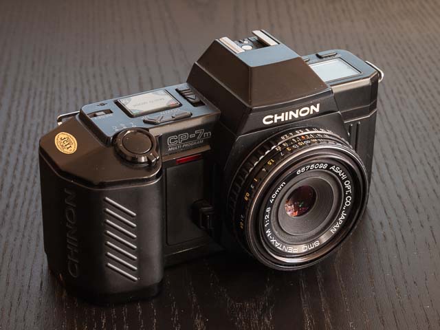 Chinon CP-7m with a SMC Pentax-M 40mm f/2.8 lens mounted