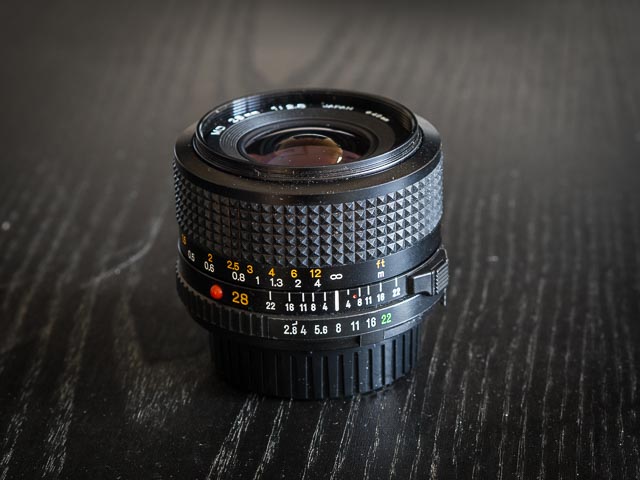 Minolta MD 28mm f/2.8 lens
