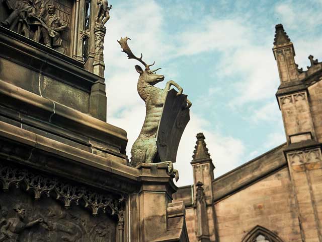 Olympus 35 SP gallery - Image 2 - Parliament Square, Royal Mile, Edinburgh