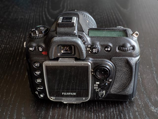 Fujifilm FinePix S5 Pro rear controls