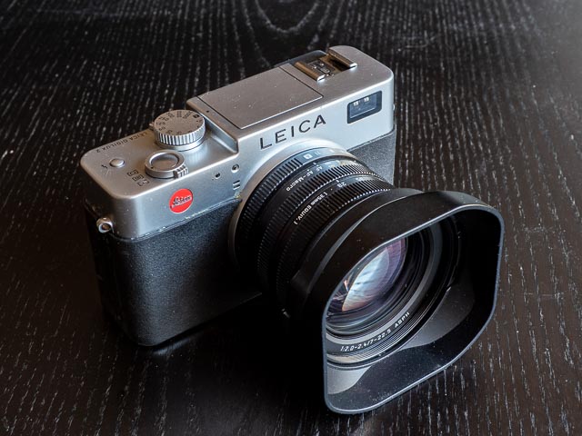 Leica Digilux 2 with lens hood
