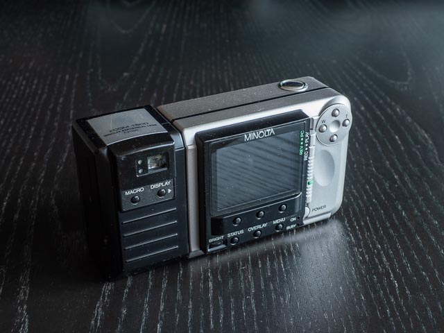 Minolta DiMÂGE EX Zoom 1500 controls on the rear of the camera.