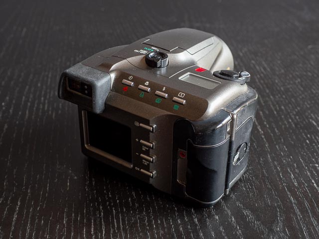 Olympus Camedia C-1400L back