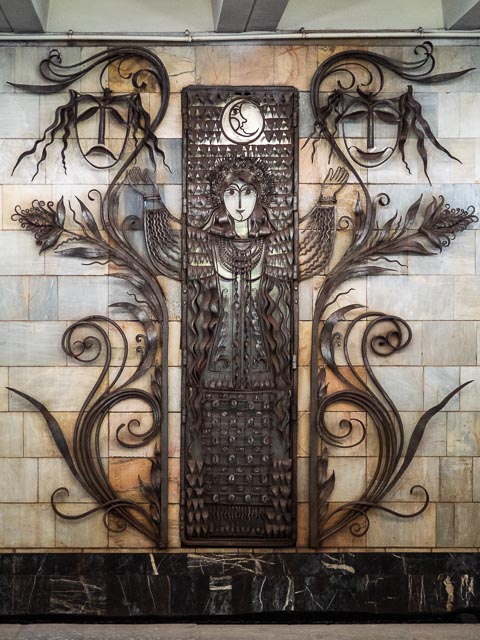 Kyiv Metro decorative arts - Line 2 - Obolon