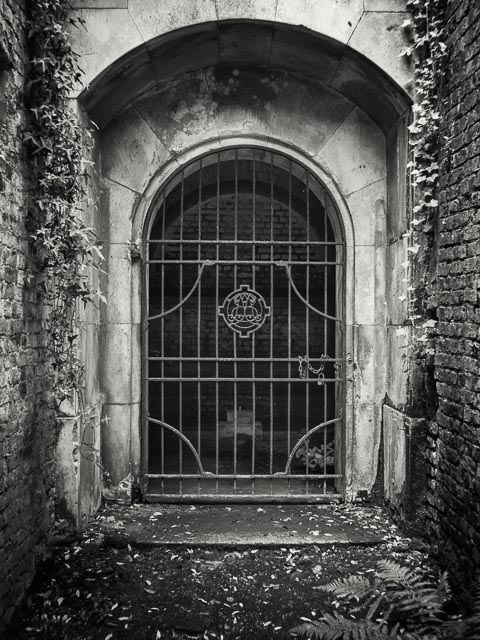 Highgate West Cemetery gallery - Image 7
