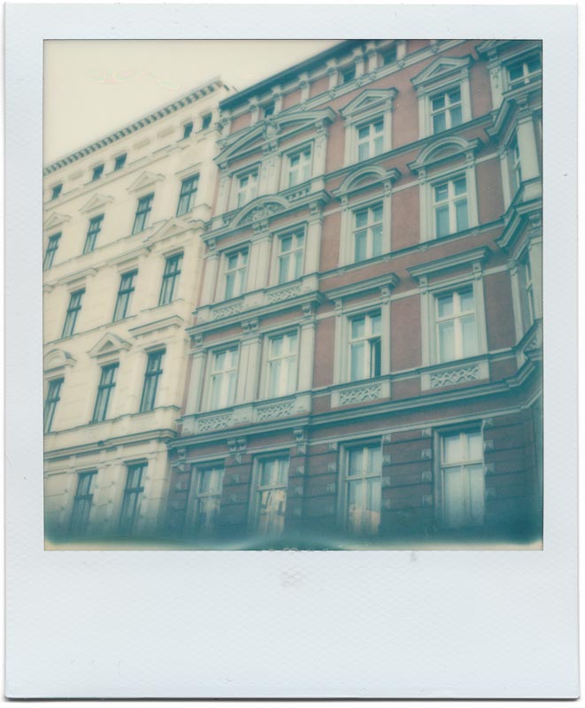 Impossible SX-70 Color 4
